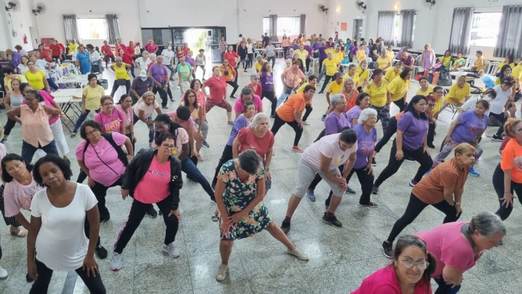 Evento de Festa Junina organizada pela Life PQV para participantes do Programa Vida Ativa