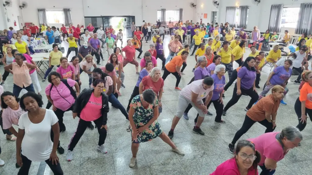 Evento de Festa Junina organizada pela Life PQV para participantes do Programa Vida Ativa